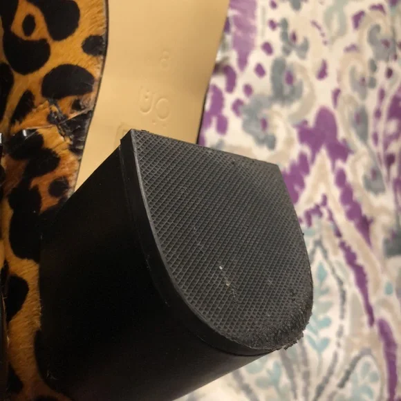 EUC Urban Outfitters Thelma Leopard Print Ankle Boots Size 8 - Picture 9 of 15